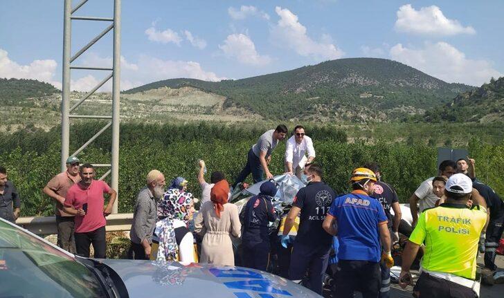 Bilecik'te kamyonun çarptığı otomobildeki 5 kişi yaralandı G5