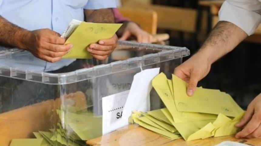 Köşe yazarlarından 7 Haziran Genel Seçimi için ilk yorumlar