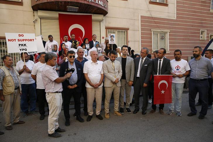 "Evlat Nöbeti Çalıştayı" düzenleme kurulundan Diyarbakır annelerine ziyaret G3