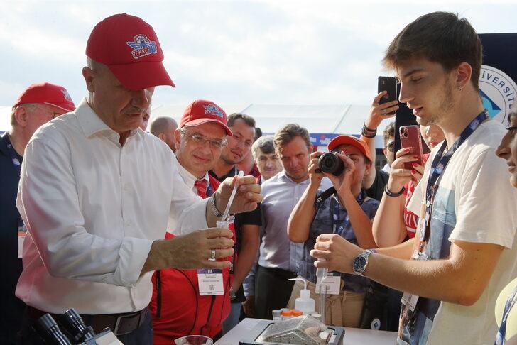 YÖK Başkanı Erol Özvar, TEKNOFEST KARADENİZ'de üniversite stantlarını gezdi G5
