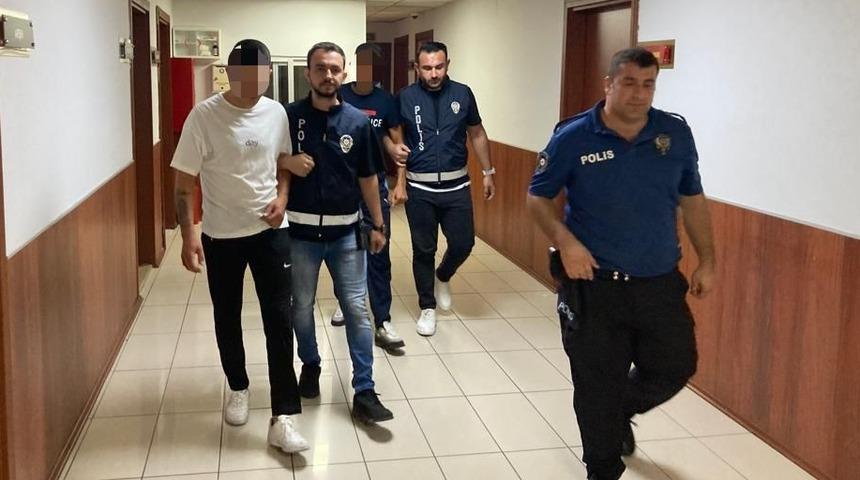 Kocaeli'de bir kişiyi silahla yaralayan 2 zanlı tutuklandı