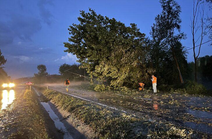 GÜNCELLEME - Kastamonu'da sağanak ve dolu hayatı olumsuz etkiledi G2