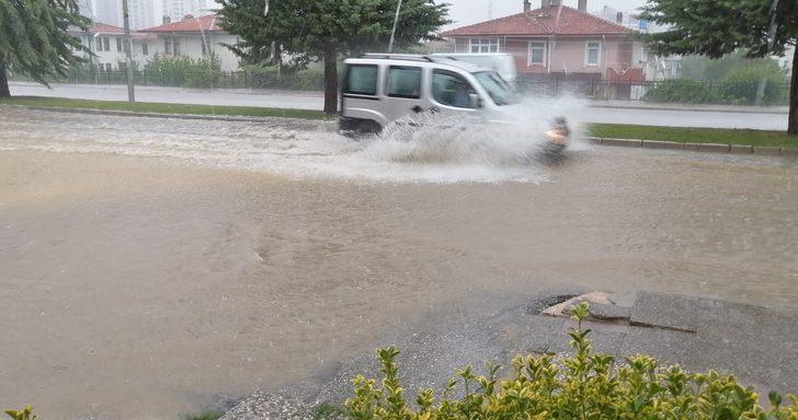 GÜNCELLEME - Kastamonu'da sağanak ve dolu hayatı olumsuz etkiledi G4