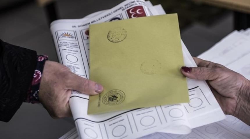 AK Parti seçimden birinci parti çıktı ama iktidar için yeterli değil