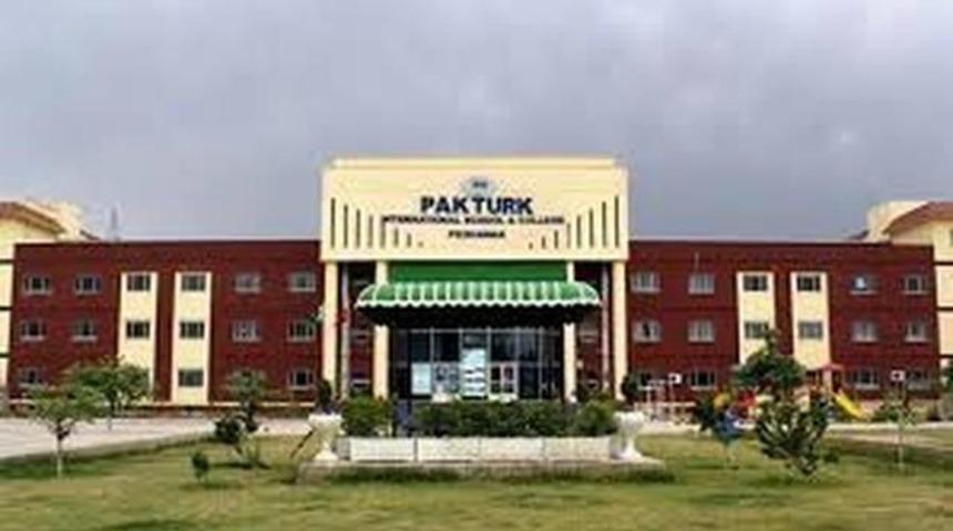 Pakistan Fet&ouml;'cuları Kovdu