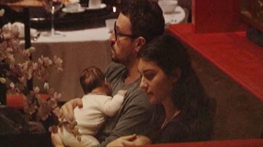 Cafede Mutlu Bir Aile