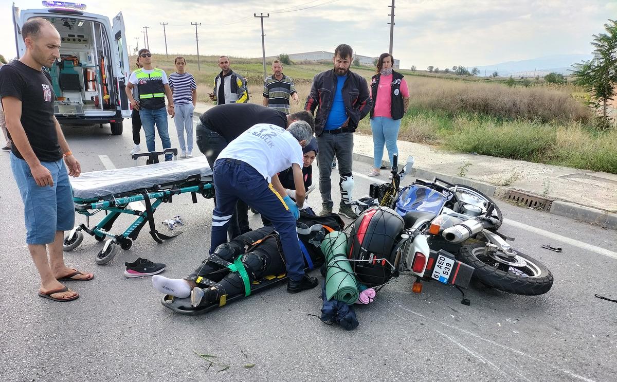 Samsun'da motosiklet kazasında karı koca yaralandı