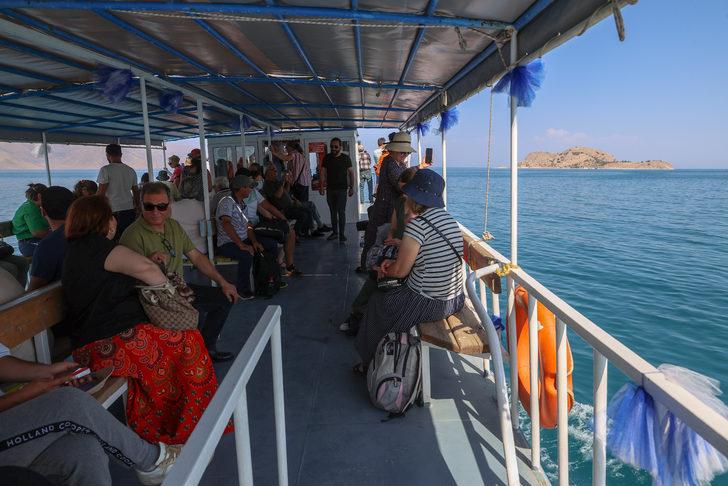 Akdamar Kilisesi'ndeki 10. ayin başladı G3