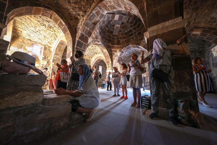 Akdamar Kilisesi'ndeki 10. ayin başladı G4