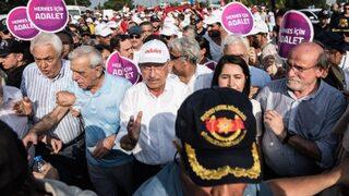 Adalet Yürüyüşü'nde 19'uncu gün! Kılıçdaroğlu'na HDP'liler de katıldı