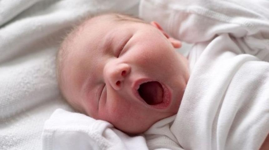 Bebeğinizi yeni doğan döneminde sünnet ettirmeyi düşündünüz mü?