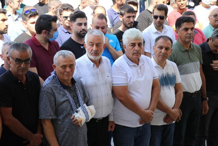 Yeni görev yerine giderken kazada yaşamını yitiren öğretmenin cenazesi Isparta'da toprağa verildi G4