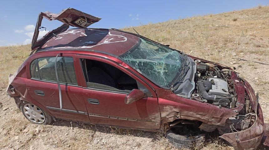 Ağrı'da devrilen otomobilin sürücüsü öldü