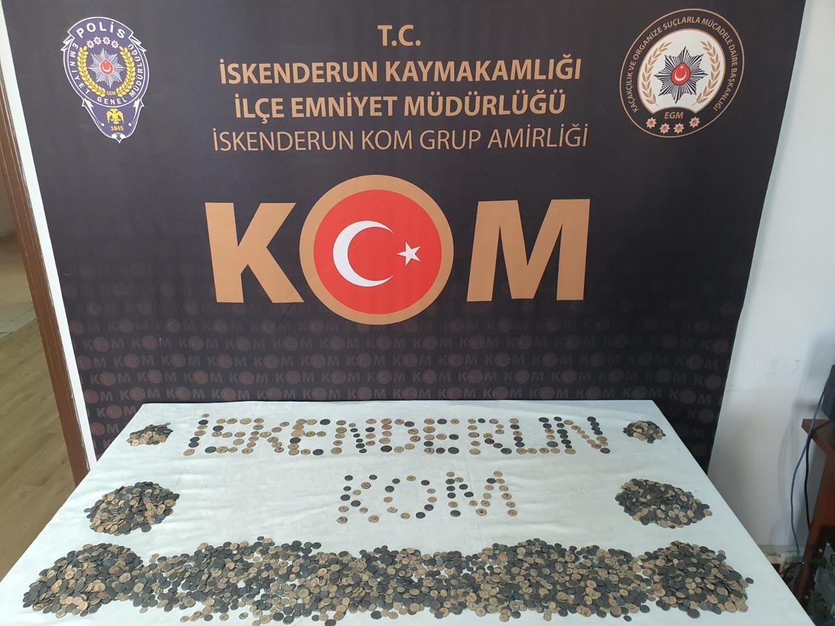Hatay'da 4 bin 500 sikke ele ge&ccedil;irildi
