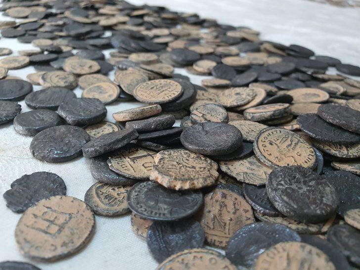 Hatay'da 4 bin 500 sikke ele geçirildi G4