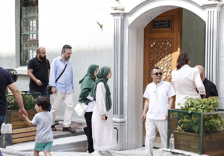 Ömer Tuğrul İnançer'in naaşı Nureddin Cerrahi Tekkesi'ne getirildi G3