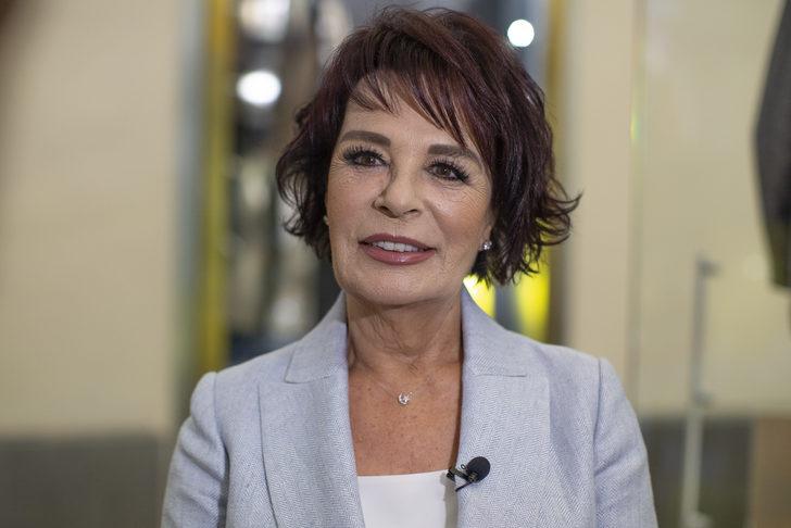 Yeşilçam'ın sevilen oyuncusu Hülya Koçyiğit gençlerle bir araya geldi: G3