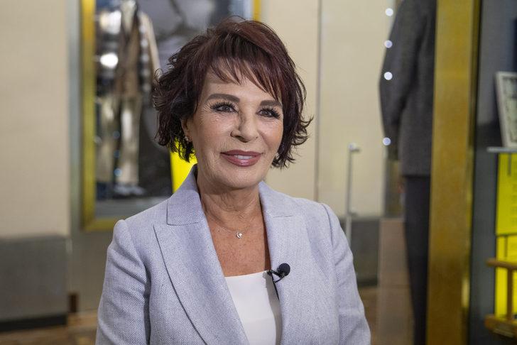 Yeşilçam'ın sevilen oyuncusu Hülya Koçyiğit gençlerle bir araya geldi: G4