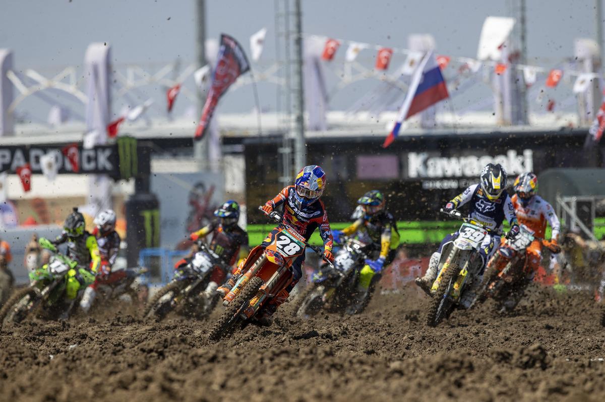 D&uuml;nya Motokros Şampiyonası'nın gen&ccedil;ler sezon şampiyonu Tom Vialle oldu