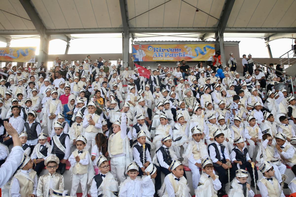 AK Parti Genel Başkanvekili Yıldırım, "Kirvem AK Parti" programında konuştu: