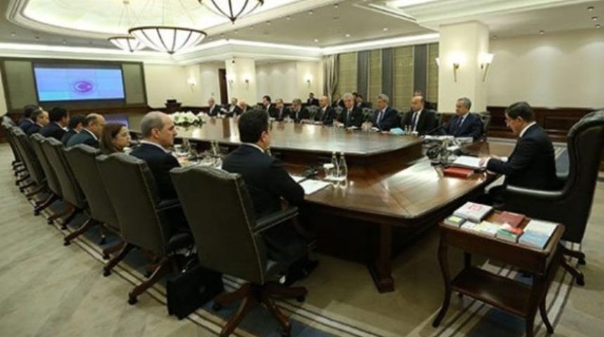 26 kişilik kabinenin 11'i artık vekil değil