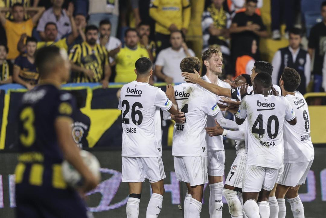 Son dakika: Gol d&uuml;ellosunda kazanan Beşiktaş! Siyah - beyazlılar, Ankarag&uuml;c&uuml; deplasmanında 3 puanı kaptı...