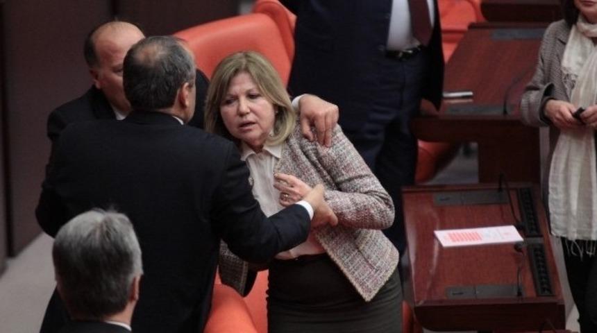 Nur Serter&rsquo;in iddiaları kendisini ve partisini zor durumda bıraktı