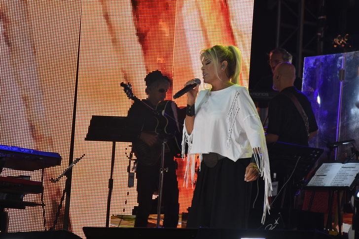 Dünya Motokros Şampiyonası'nın final etabı sonrası ödül töreni yapıldı G1