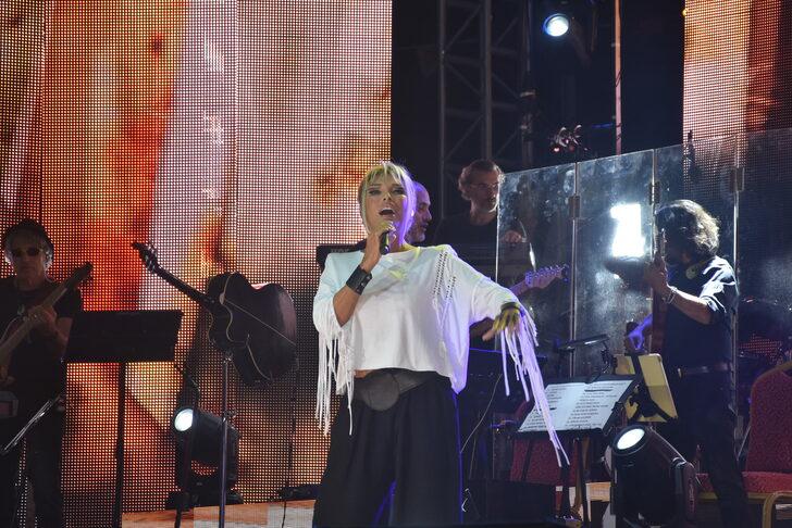 Dünya Motokros Şampiyonası'nın final etabı sonrası ödül töreni yapıldı G2