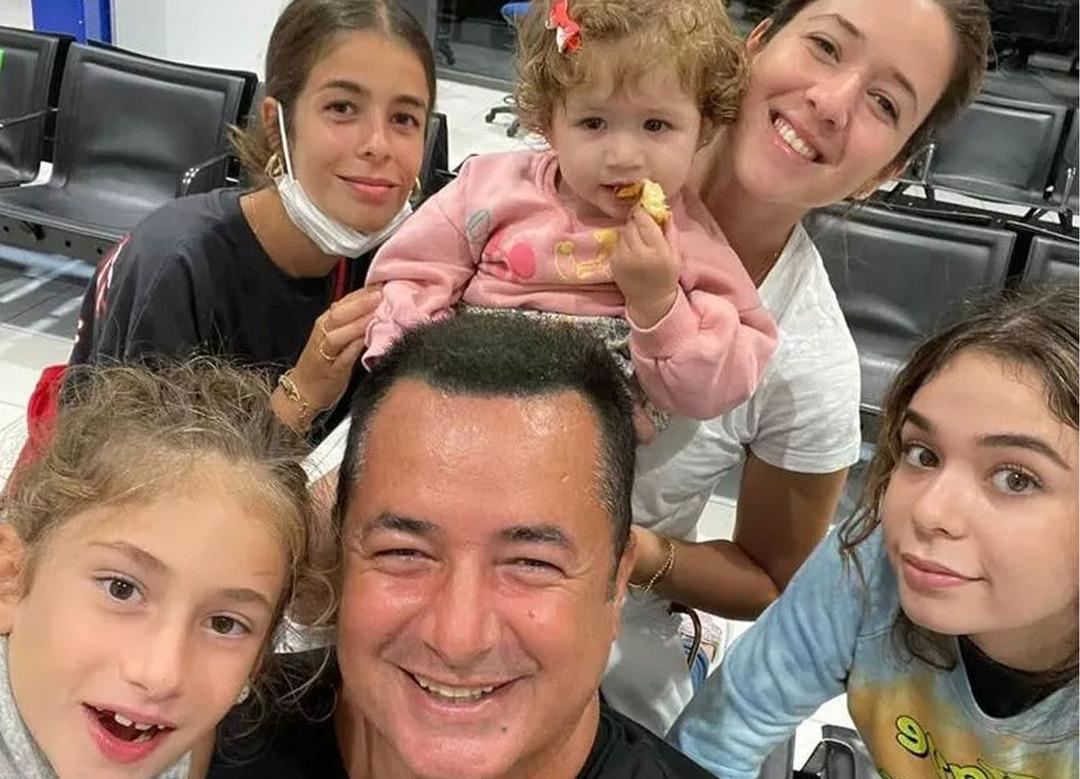 Acun Ilıcalı kızlarıyla tatilde! Torununun anneannesine benzerliği dikkat &ccedil;ekti