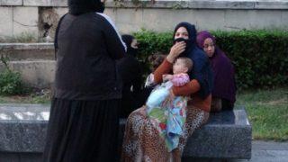 Çocukları da alet ettiler! Dilenciden gazeteciye: Sizi Allah'a havale ediyorum