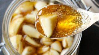 İkisi karıştırılınca öyle etkileri var ki! Bal ve sarımsağın faydalarına şaşıracaksınız