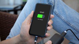 Şarj sorunuyla başları dertte olan iPhone kullanıcılarına iPhone için en iyi powerbank modelleri