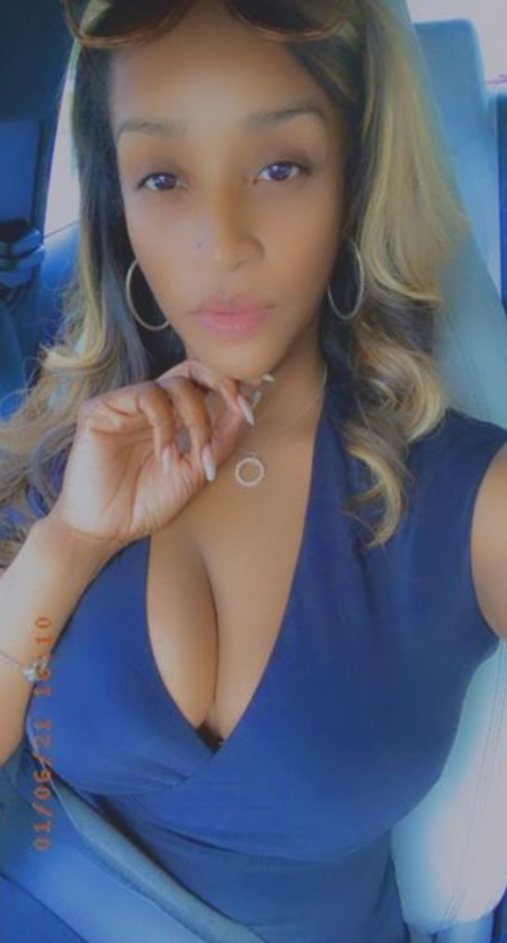 Sınıf içinde uygunsuz giyindiği iddia edilen öğretmen görevinden kovuldu! “Seksi olmam çocukların umrunda değil” G2