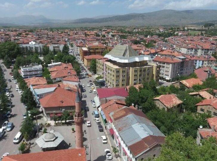 TÜİK duyurdu! İşte Türkiye'nin en mutlu ve en mutsuz illeri G4