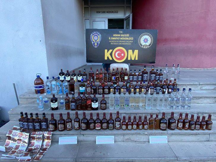 Adana'da kaçak 12 bin 310 paket sigara ve 210 şişe içki ele geçirildi G2