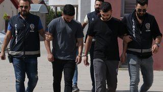 Adana'da kavgada darbedilen kişi öldü, 2 şüpheli tutuklandı
