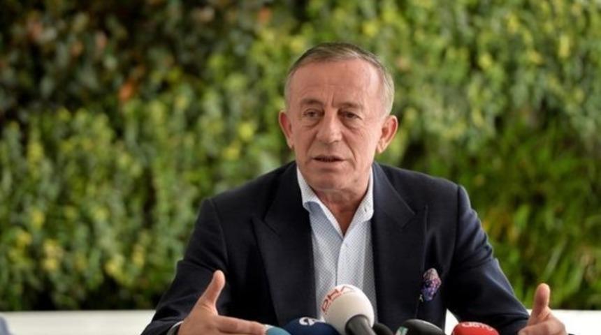 Ali Ağaoğlu'dan 'ortanca hanım' ve 'karanfil' savunması: Bende atış serbest, s&ouml;z&uuml;m&uuml;n arkasındayım!