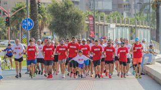 Zafer rotasında düzenlenen Zafer Ultra Maratonu İzmir'de tamamlandı