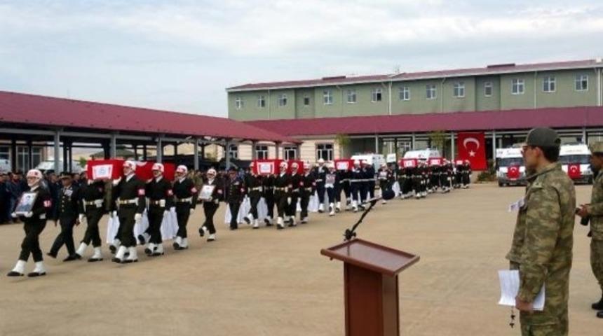 Nusaybin Şehitlerine Mardin'de uğurlama t&ouml;reni