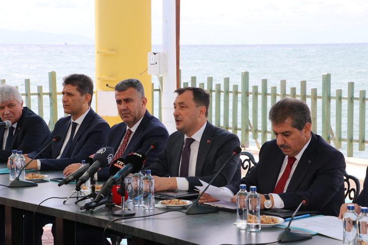 CHP'li 11 büyükşehir belediyesinin AK Parti grup başkanvekillerinden ortak açıklama: G4