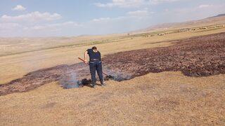 İçten içe yanan toprak, görenleri şaşkına çevirdi! 'Söndürmeye çalıştık ama...'