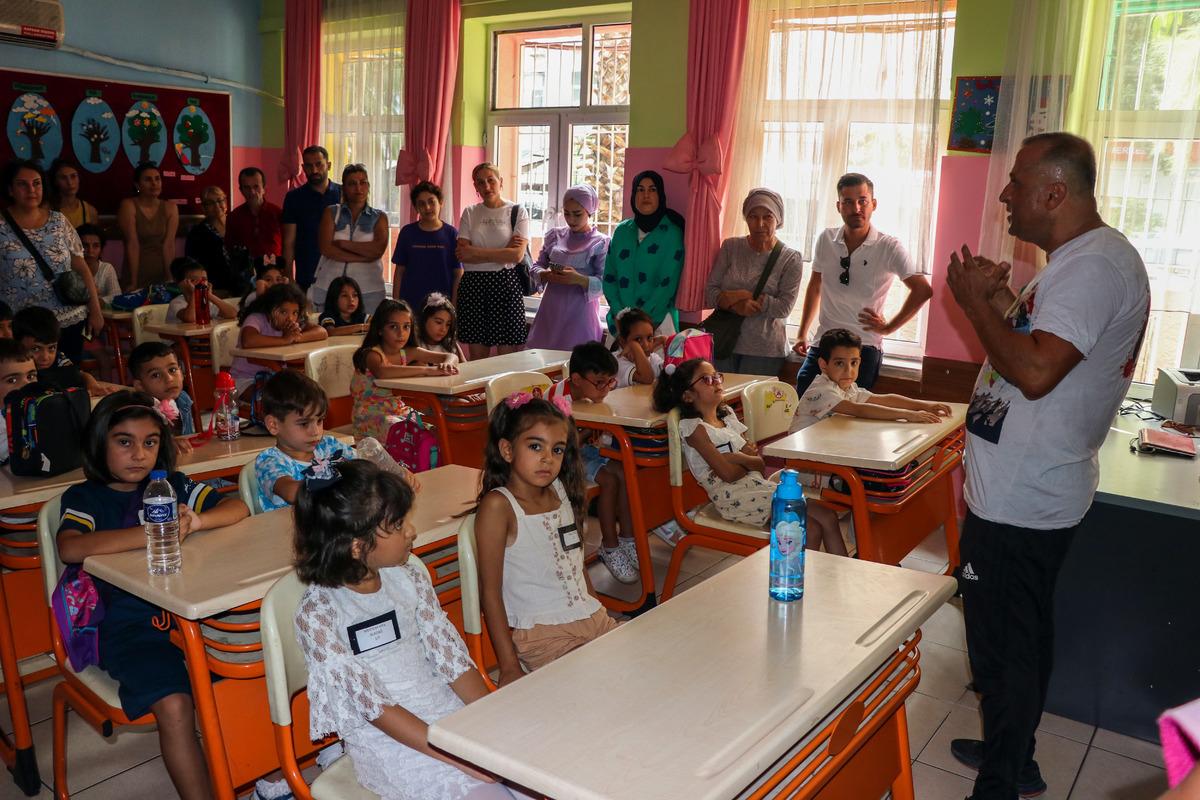 Adana ve &ccedil;evre illerdeki okullarda uyum eğitimi başladı