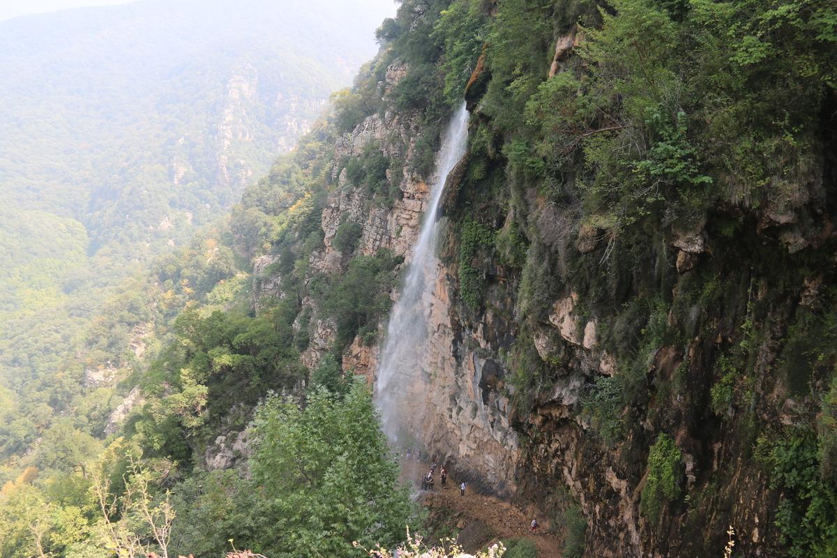 Hatay'daki Şarlayan Şelalesi doğaseverleri ağırladı