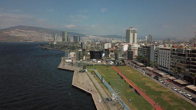 kordondaki-konser-oncesi-isletmelerden-tarkana-ozel-fiyat-uygulamasi_5897_dhaphoto2