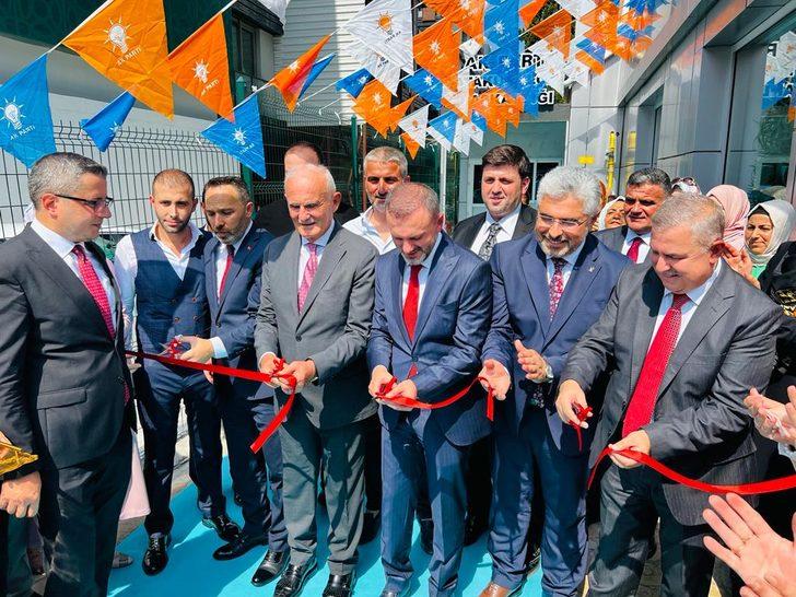 AK Parti Genel Başkan Yardımcısı Kandemir, Samsun'da açılışa katıldı G2