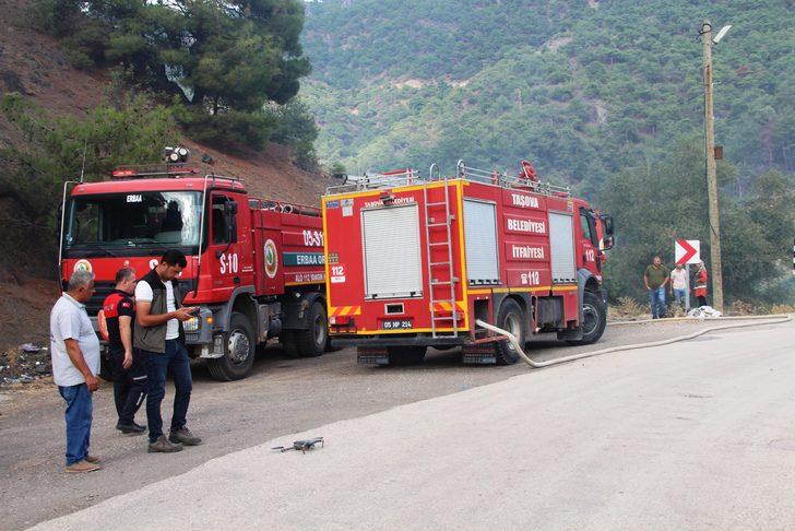 Amasya'da ormanlık alanda çıkan yangın söndürüldü G3
