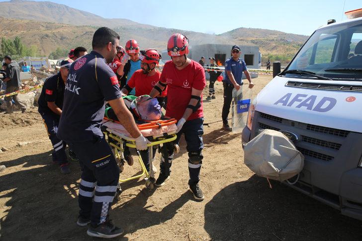 Elazığ'da 345 personelin katılımıyla deprem tatbikatı gerçekleştirildi G3
