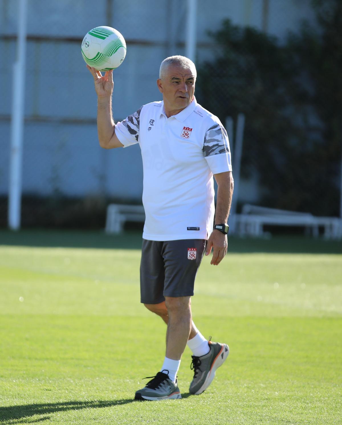 Sivasspor, Slavia Prag ma&ccedil;ının hazırlıklarını s&uuml;rd&uuml;rd&uuml;