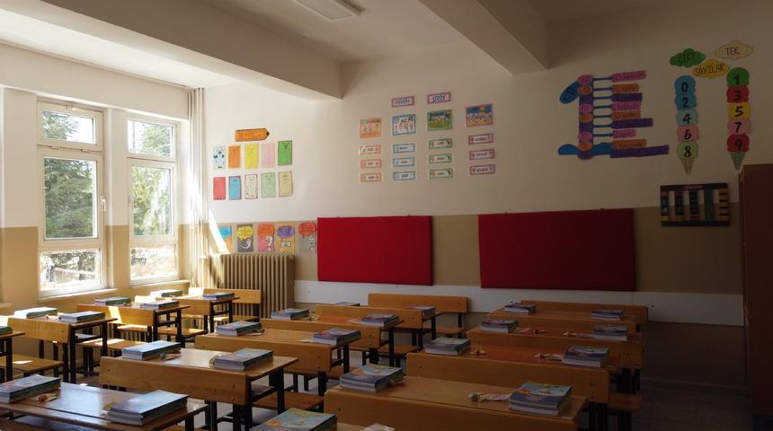 Isparta'da öğrencilere 458 bin 471 yardımcı kitap ücretsiz dağıtılacak